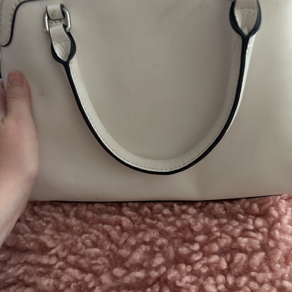 Guess White Clutch with Black Piping - Picture 2 of 3